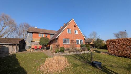 Haus aus Gartensicht - 7 Zimmer Mehrfamilienhaus, Wohnhaus in Kappeln