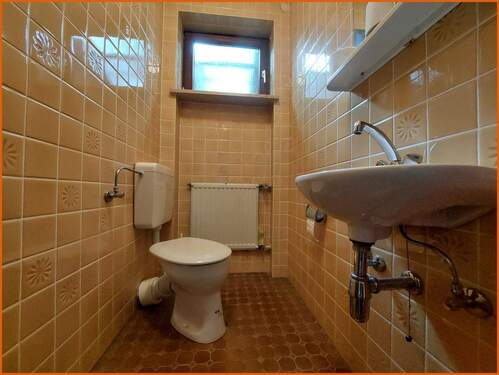 EG - separates WC - 