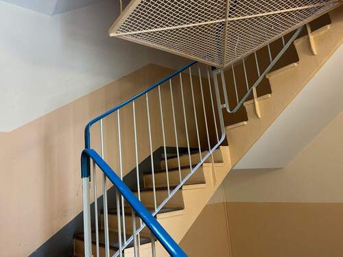 Treppenhaus - 3 Zimmer Etagenwohnung in Halle (Saale)