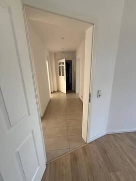 Flur - 3 Zimmer Etagenwohnung zur Miete in Leipzig