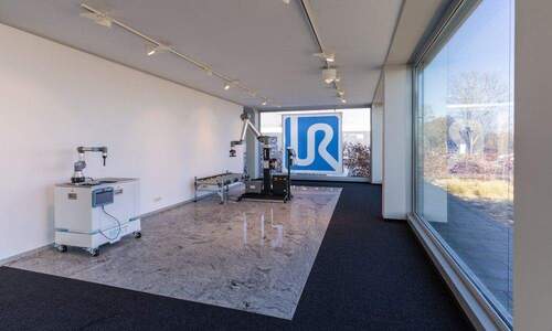 Ausstellungsfläche 2 - 