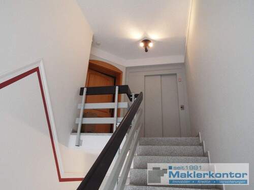 Treppenhaus m.Fahrstuhl - 7 Zimmer Mehrfamilienhaus, Wohnhaus zum Kaufen in Demmin