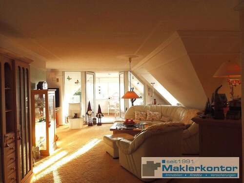 Wohnzimmer - Mehrfamilienhaus, Wohnhaus mit 185,00 m&sup2; in Demmin zum Kaufen