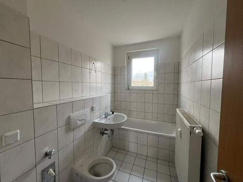 Tageslichtbad mit Wanne - 
