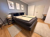 Schlafzimmer mit Doppelbett - 