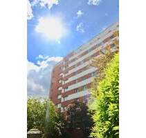 2 Zimmer - 60 m2 - toller Schnitt 2 Zimmer + Loggia + Tiefgarage + Keller - - Hamburg Wandsbek