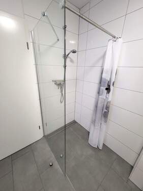 Dusche.jpg - 