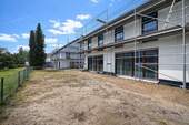 Gartenansicht - Neubau-Reihenhaus kurz vor Innenausbau - Bodenbeläge noch wählbar!
