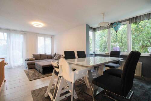 Wohnzimmer - 5 Zimmer Reihenendhaus zum Kaufen in Leinfelden-Echterdingen