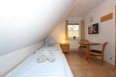 Schlafzimmer 1 im OG - 