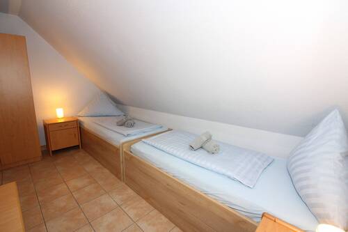 Schlafzimmer 1 im OG - 