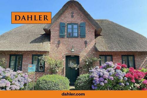 Im Sommer... - 4 Zimmer Mehrfamilienhaus, Wohnhaus in Oevenum