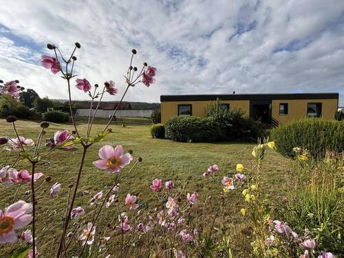 Wohnhaus und Garten - 