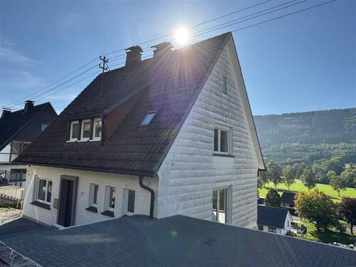 Straßen-Ansicht - 5 Zimmer Einfamilienhaus zum Kaufen in Lennestadt