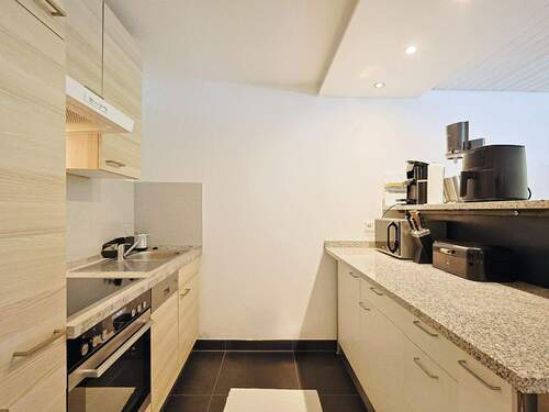 Offene, helle Küche - 2 Zimmer Etagenwohnung zum Kaufen in Sindelfingen