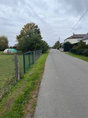 Straße vor dem Grundstück (südliche Richtung) - Grundstück in Nichtewitz