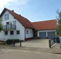 Vollständig renoviertes 3 Familienhaus+ Einliegerwohnung mit großen eingewachsenen Gärten - Holzheim Eppisburg