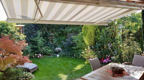 Garten im Sommer - 