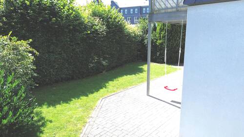 Durchgang zur Terrasse - 8 Zimmer Mehrfamilienhaus, Wohnhaus zum Kaufen in Winterberg