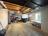 Garage mit viel Stauraum - 