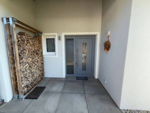 Hauseingang - 4 Zimmer Bungalow in Malching