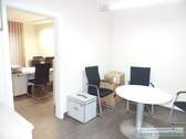 Büro 1 mit Terrasse und Vorflur/ Besprechungsraum (Erdgeschoss) - 