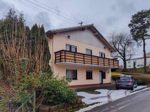 Hausansicht - 5 Zimmer Einfamilienhaus zum Kaufen in Flammersfeld