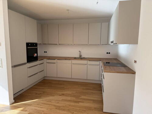 Moderne Einbauküche - 3 Zimmer Etagenwohnung in Binzen