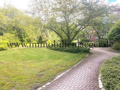 Vorplatz Weg - 