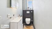 Gäste-WC EG - 6 Zimmer Bauernhaus, Landhaus in Freudenburg