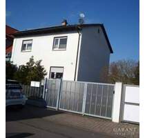 ** Willkommen in Ihrer Wohlfühl - Oase ... Ein- oder Zweifamilienhaus in ruhiger begehrter Lage** - Altlußheim