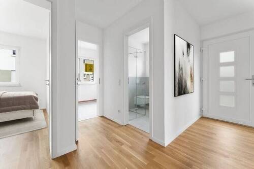 Eingangsbereich EG (keine Einrichtung enthalten) - 5 Zimmer Doppelhaushälfte in Bestensee