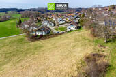 Luftaufnahme - Außergewöhnliches Baugrundstück in idyllischer Ortsrandlage von Wolfegg