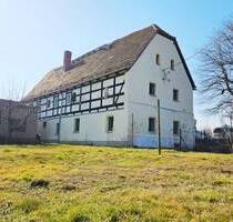 Zweifamilienhaus in Diera-Zehren zu verkaufen.