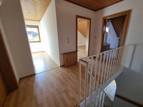 Blick Richtung Bad und Elternschlafzimmer - 