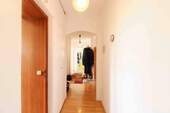 Flur - 3 Zimmer Etagenwohnung in Karlsfeld