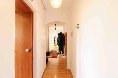 Flur - 3 Zimmer Etagenwohnung in Karlsfeld