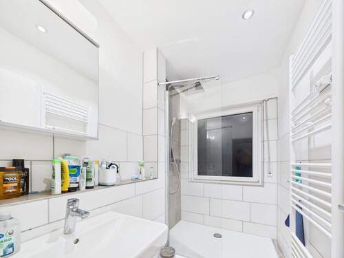 Bad - 3 Zimmer Etagenwohnung zum Kaufen in Leonberg