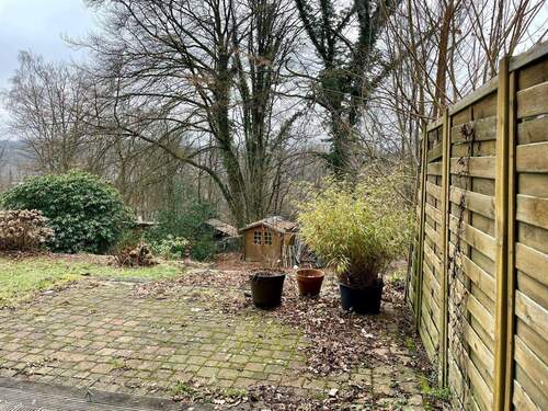 Blick von der Terrasse in den Garten - 