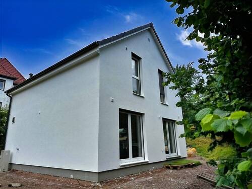 Bild 2 - 4 Zimmer Einfamilienhaus zum Kaufen in Mügeln