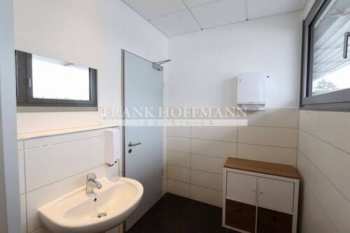 M1341-2.OG Sanitär Damen - 