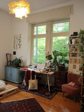 Bild 1 - Altbau-Traum: Schnuckelige Singlewohnung mit hohen Decken, Dielenboden........