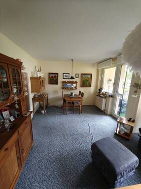 Wohnzimmer - ** 3-Zimmer-Wohnung mit Balkon**