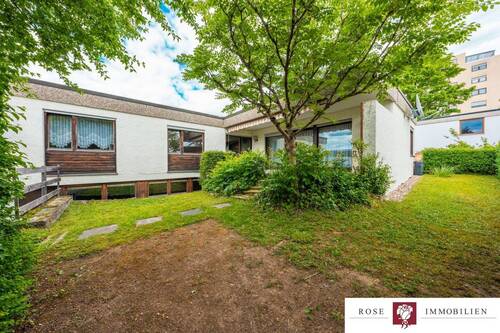 Ansicht Süd West - 6 Zimmer Einfamilienhaus zum Kaufen in Waiblingen / Bittenfeld