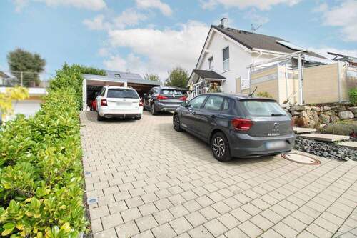 Stellplätze + Garage + Carp. - 