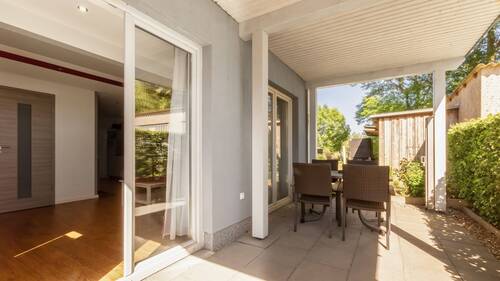 Die sonnige Terrasse in der Fewo1 - 