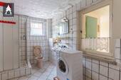 Bad mit Dusche EG - 