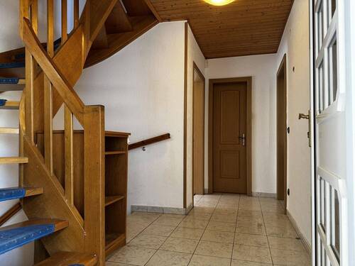 Flur EG - 4 Zimmer Einfamilienhaus zum Kaufen in Weilerswist