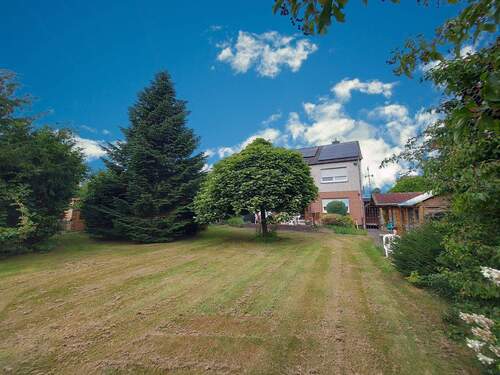 Bild 1 - Freistehendes Einfamilienhaus mit Einliegerwohnung in Moers-Schwafheim