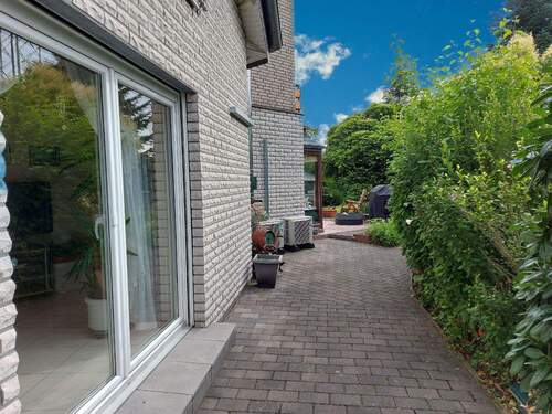 Bild 4 - Einfamilienhaus mit 210,00 m² in Moers zum Kaufen